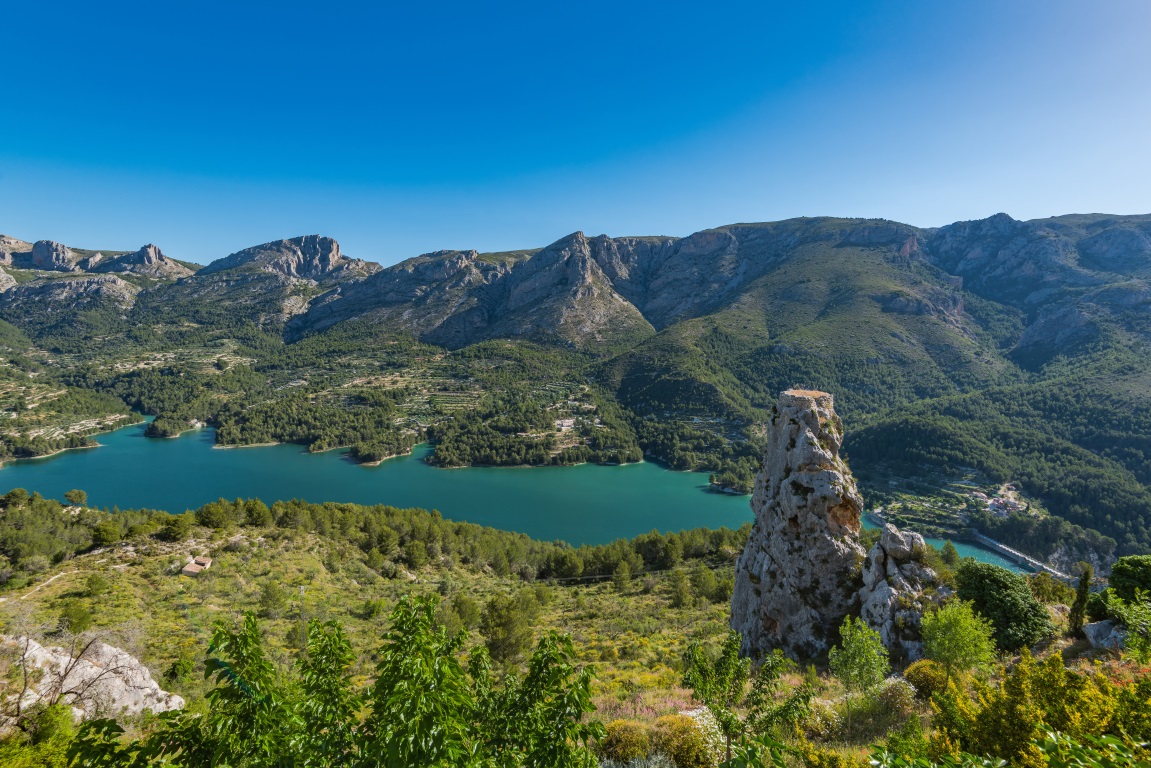Alicante_montañas_lago